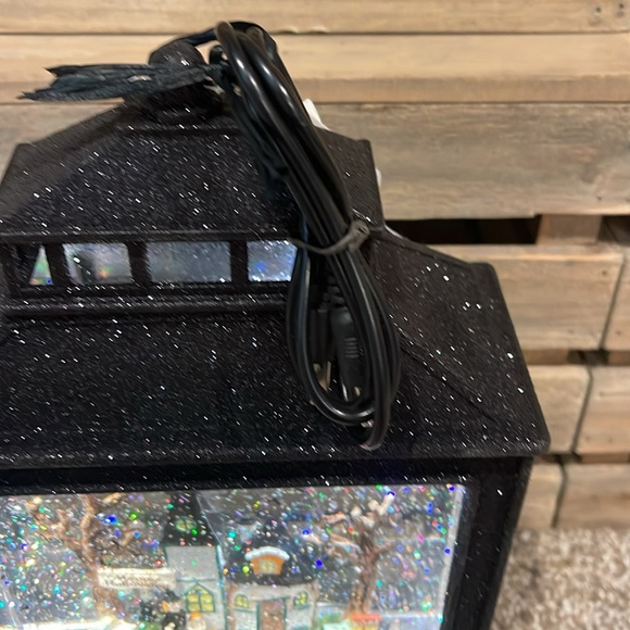 MAGICAL! WATCH Video! Halloween Decor Lighted Glitter Lantern - Picture 3 of 9